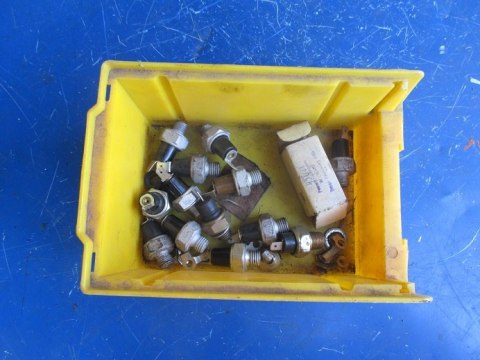 Fiat 125p 126p polonez czujnik oleju