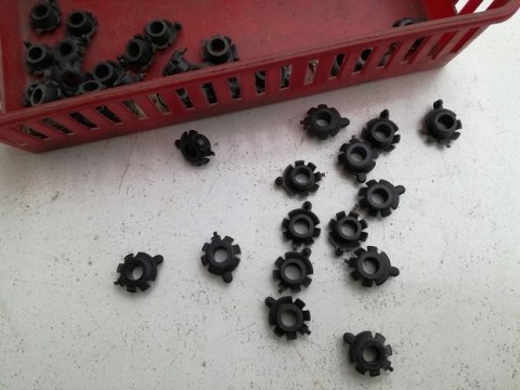 Fiat 125p 126p tulejka mocowania ciegno wycieraczek