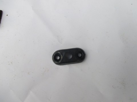 Fiat 125p kombi podkladka wspornik spryskiwacza