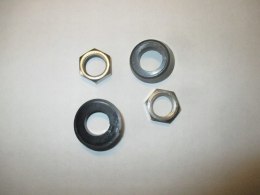 Fiat 125p os nakretka podkladka wycieraczek