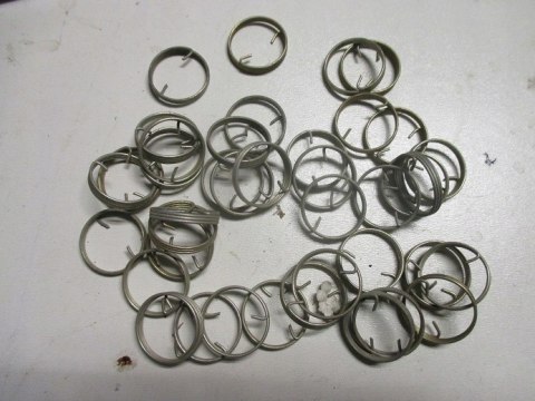 Fiat 125p polonez sprezynka klamki