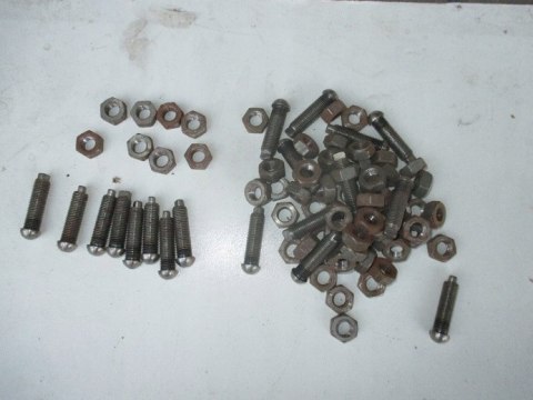 Fiat 125p polonez sruba regulacji zaworow