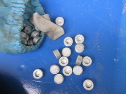 Fiat 125p polonez zaslepka korek glowicy