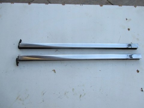 Fiat 125p prowadnica slupek szyby 2 szt