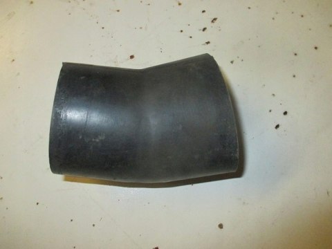 Fiat 125p rura przewod gumowy wlewu paliwa