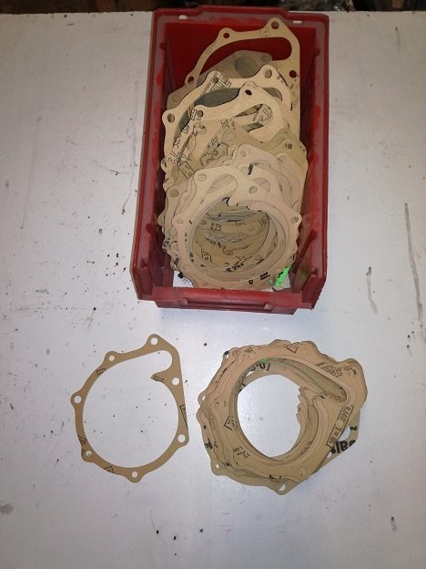 Fiat 125p uszczelka pompy wody