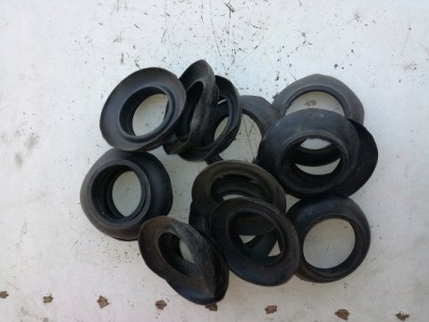 Fiat 126p STD uszczelka przewodu rury wlewu paliwa