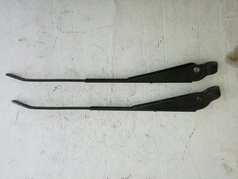 Fiat 126p ramie ramiona wycieraczek