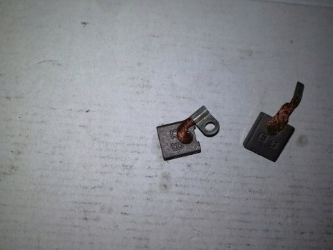 Fiat 126p szczotki rozrusznika