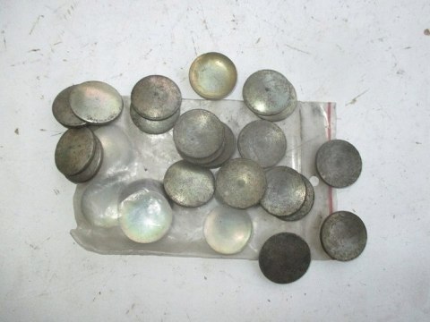 Fiat 126p zaslepka brok zwrotnicy