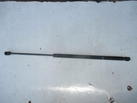 Opel vectra c kombi sprezyna pokrywy bagaznika