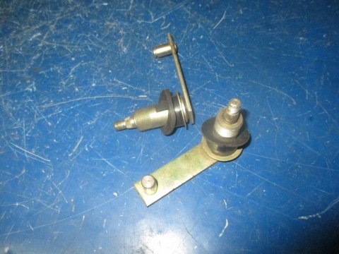 Polonez borewicz wspornik oska wycieraczek