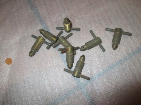 Polonez fiat 125p korek kranik chlodnicy