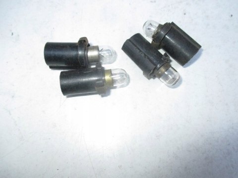 Skoda 100 s oprawka zarowki zestawu wskaznikow