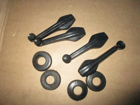 Skoda 100s korbka szyby