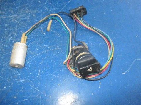 Skoda 105 120 przelacznik swiatel awaryjnych