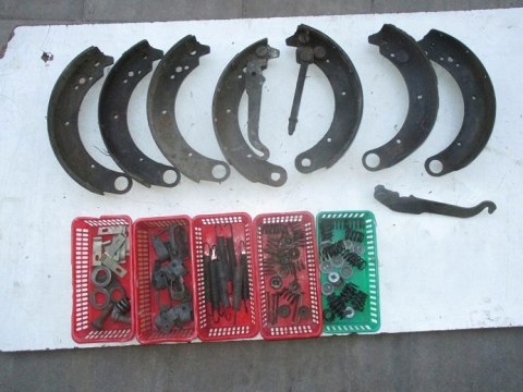 Syrena 104 zuk warszawa sprezyna szczeki hamulcowe