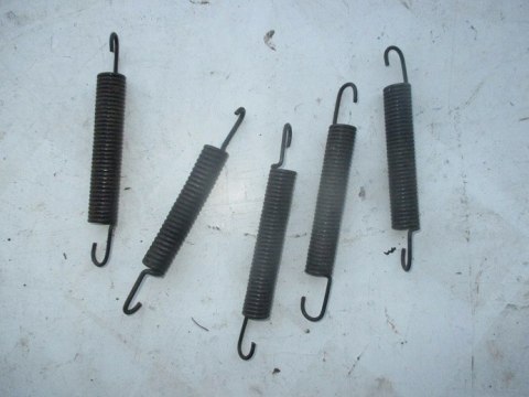 Syrena 104 zuk warszawa sprezyna szczeki hamulcowej