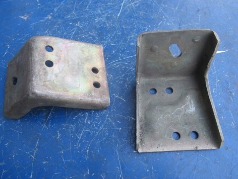 Trabant 600 P 601 wspornik skrzyni biegow