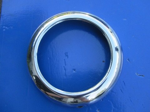 Wartburg 311 312 ramka reflektora lampy