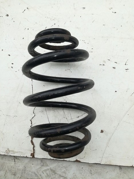 BMW E36 sprezyna zawieszenia tyl