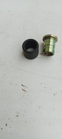 FSO 1500 polonez tulejki mocowania alternatora