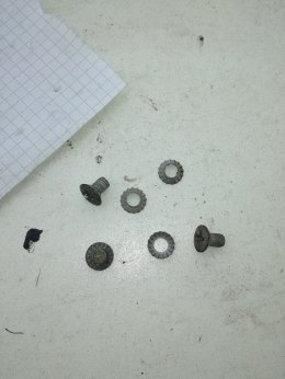 Fiat 125p 126p polonez wkrety zamka drzwi 3szt