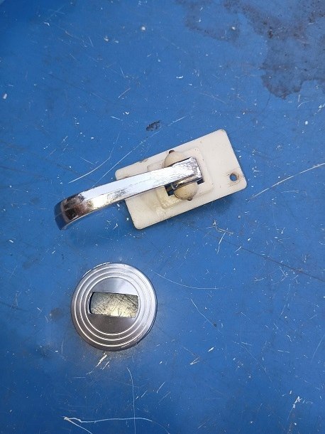 Fiat 125p 126p syrena 105 klamka rozetka