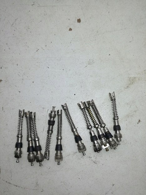 Fiat 125p 126p zuk wentyl zaworek detki 10szt