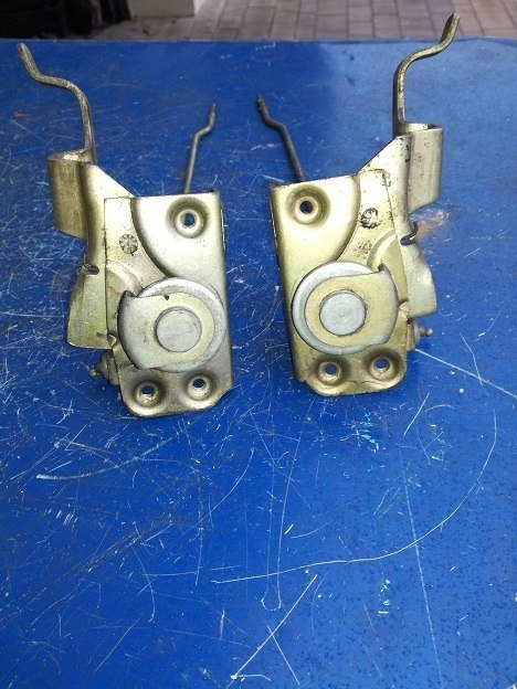 Fiat 125p 1300 zamek drzwi przedni 2szt