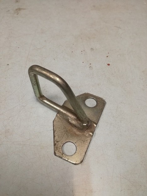 Fiat 125p FSO rygiel zaczep zamka bagaznika