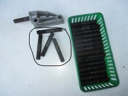 Fiat 125p FSO szpilka sruba wspornika alternatora