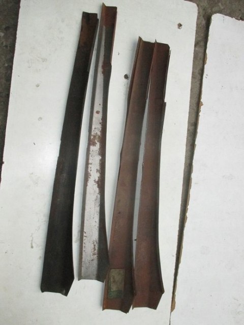 Fiat 125p blotnik rynienka korytko blotnika