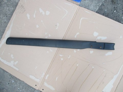 Fiat 125p kombi nakladka listwa parapet bagaznika