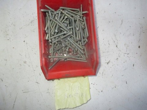 Fiat 125p kombi sruba wkret lampy 4szt