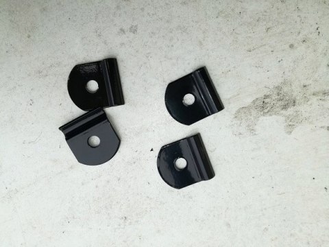 Fiat 125p mocowanie sprezyny podpory maski silnika