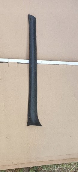 Fiat 125p nakladka listwa slupka szyby lewa