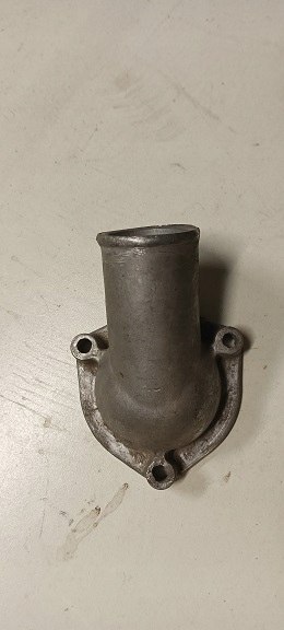 Fiat 125p pokrywka termostatu