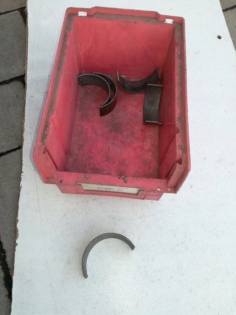 Fiat 125p polonez panewka korbowodowa 2 szlif 1szt