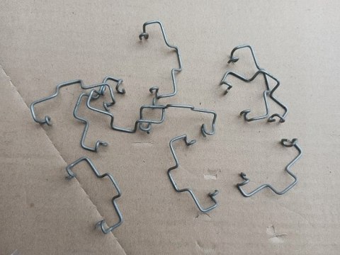 Fiat 125p polonez sprezynka klockow hamulcowych 1szt