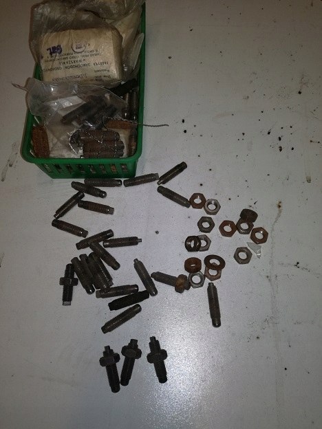 Fiat 125p polonez sruba regulacji zaworow