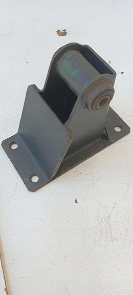 Fiat 125p polonez wspornik lapa resora