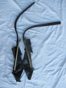 Fiat 125p prowadnica uszczelka szyby nowa