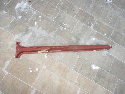 Fiat 125p slupek srodkowy drzwi