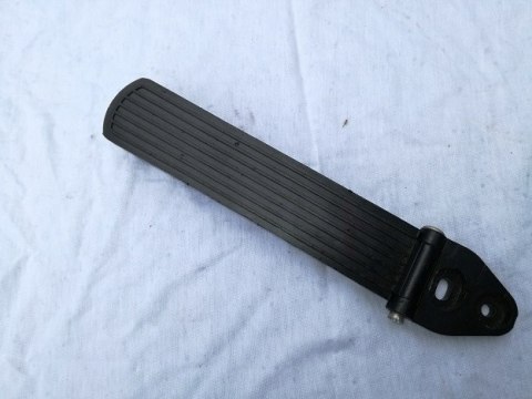 Fiat 125p syrena 105 pedal gazu