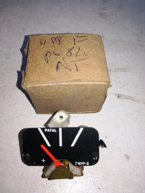 Fiat 125p wskaznik poziomu paliwa FWPP8 82r-