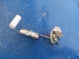 Fiat 126p czujnik poziomu paliwa oryginalny