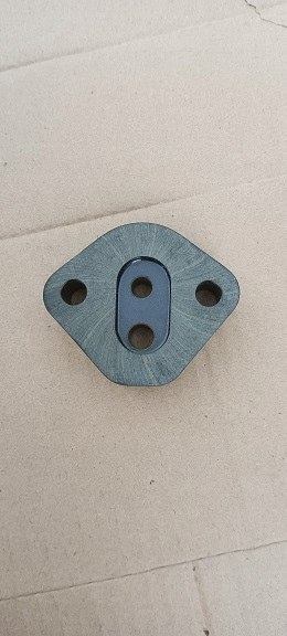 Fiat 126p izolator podkladka pompy paliwa