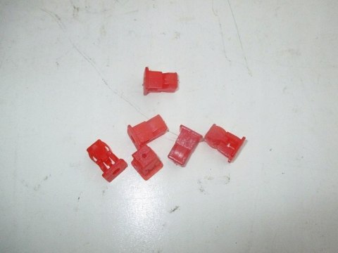 Fiat 126p kostka zawiasow szyby uchylnej 6szt.