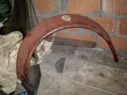 Fiat 126p nadkole tylne prawe zewnetrzne